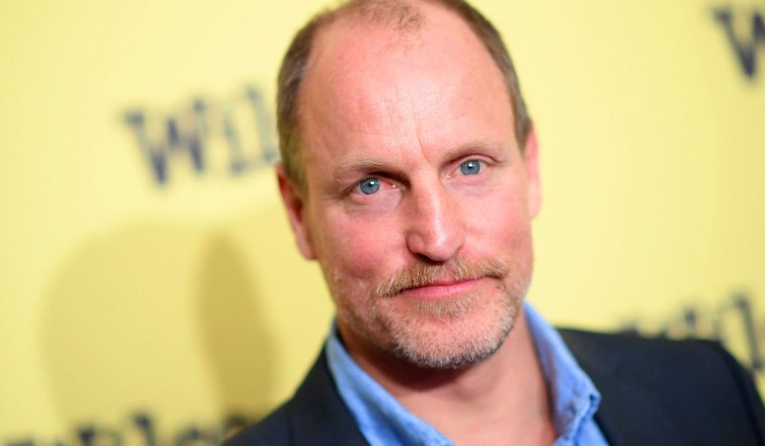 Woody Harrelson used a very Woody Harrelson method to endure dinner with Trump